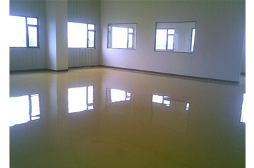水泥地面環(huán)氧地坪施工后出了問題，究竟是誰的責任！