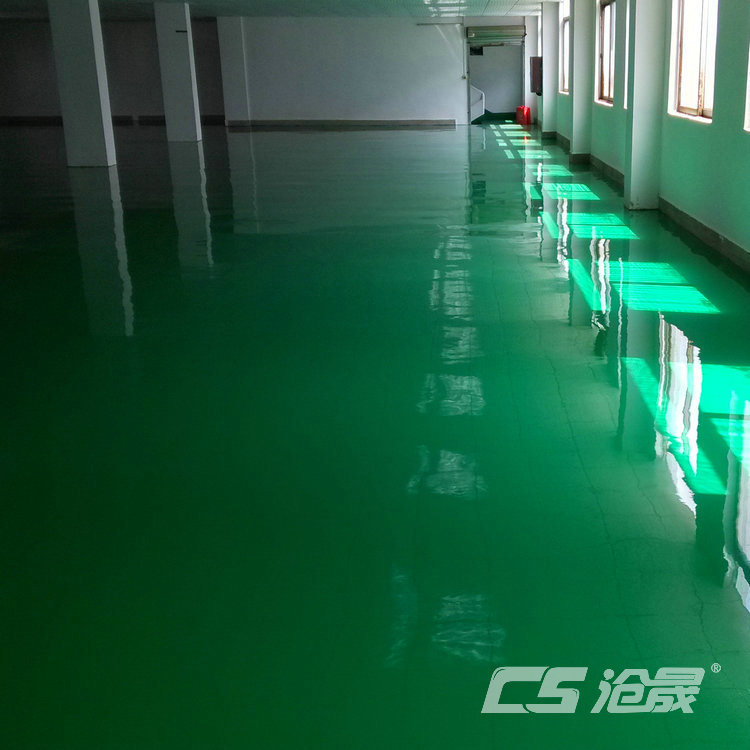 滄晟地坪漆廠家是怎么處理環(huán)氧地坪出現(xiàn)裂縫問題的呢？