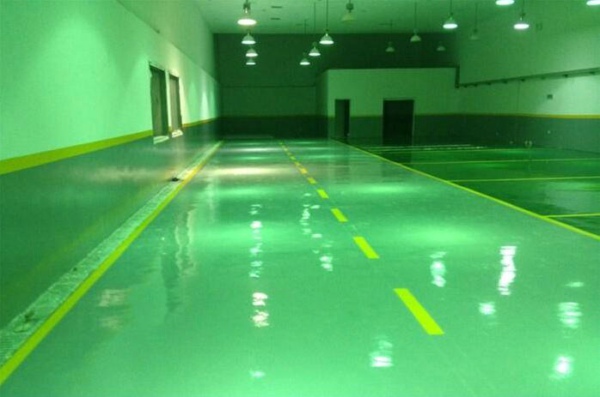 雨季環(huán)氧地坪漆施工應(yīng)考慮到哪些地方？