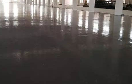 廠房使用環(huán)氧地坪漆有哪些好處？如何正確施工？